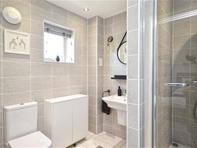 En Suite Shower Room